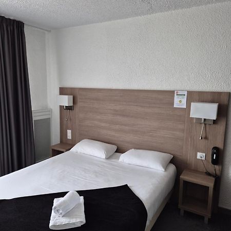 Hotel Le Шалан Екстериор снимка