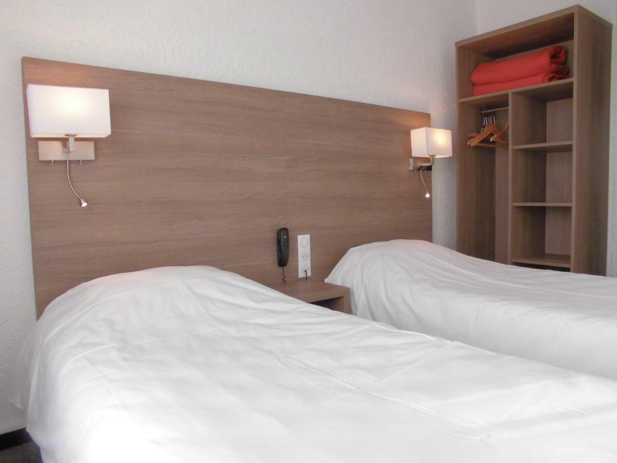Hotel Le Шалан Екстериор снимка